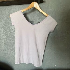 American Eagle lavender purple ribbed top size small vneck baby tee